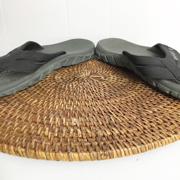 Oakley Mens Sandals Green Label Size 13 Black and Gray - Picture 3 of 7